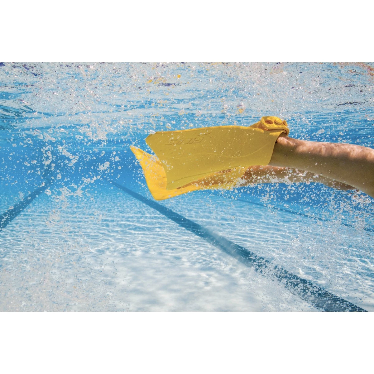 FINIS® Fishtail 2 Fins | Learn-To-Swim Fins