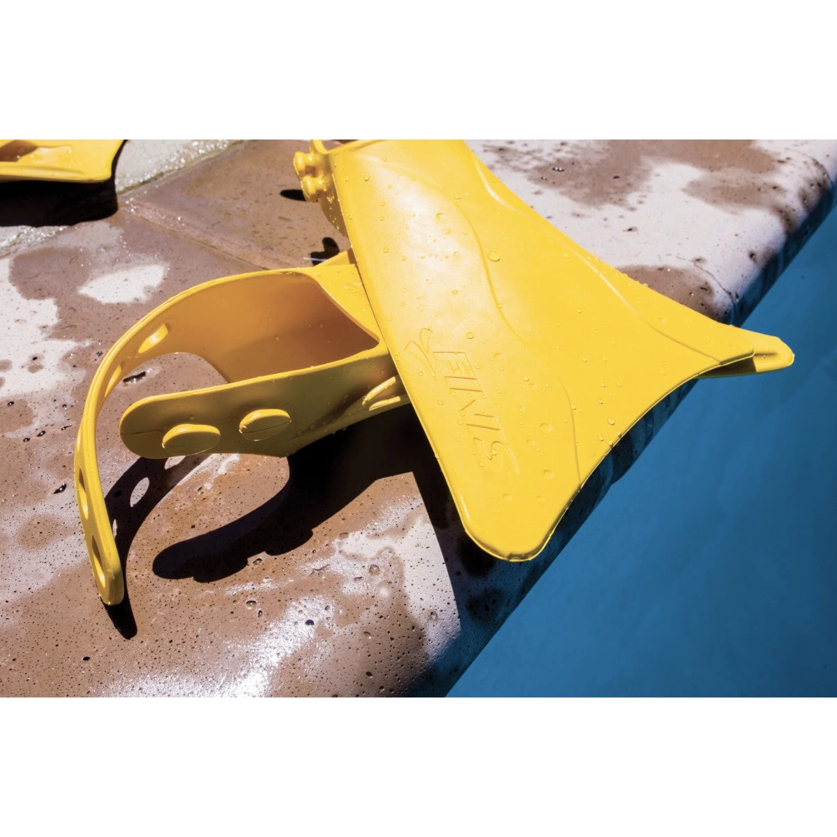 FINIS® Fishtail 2 Fins | Learn-To-Swim Fins