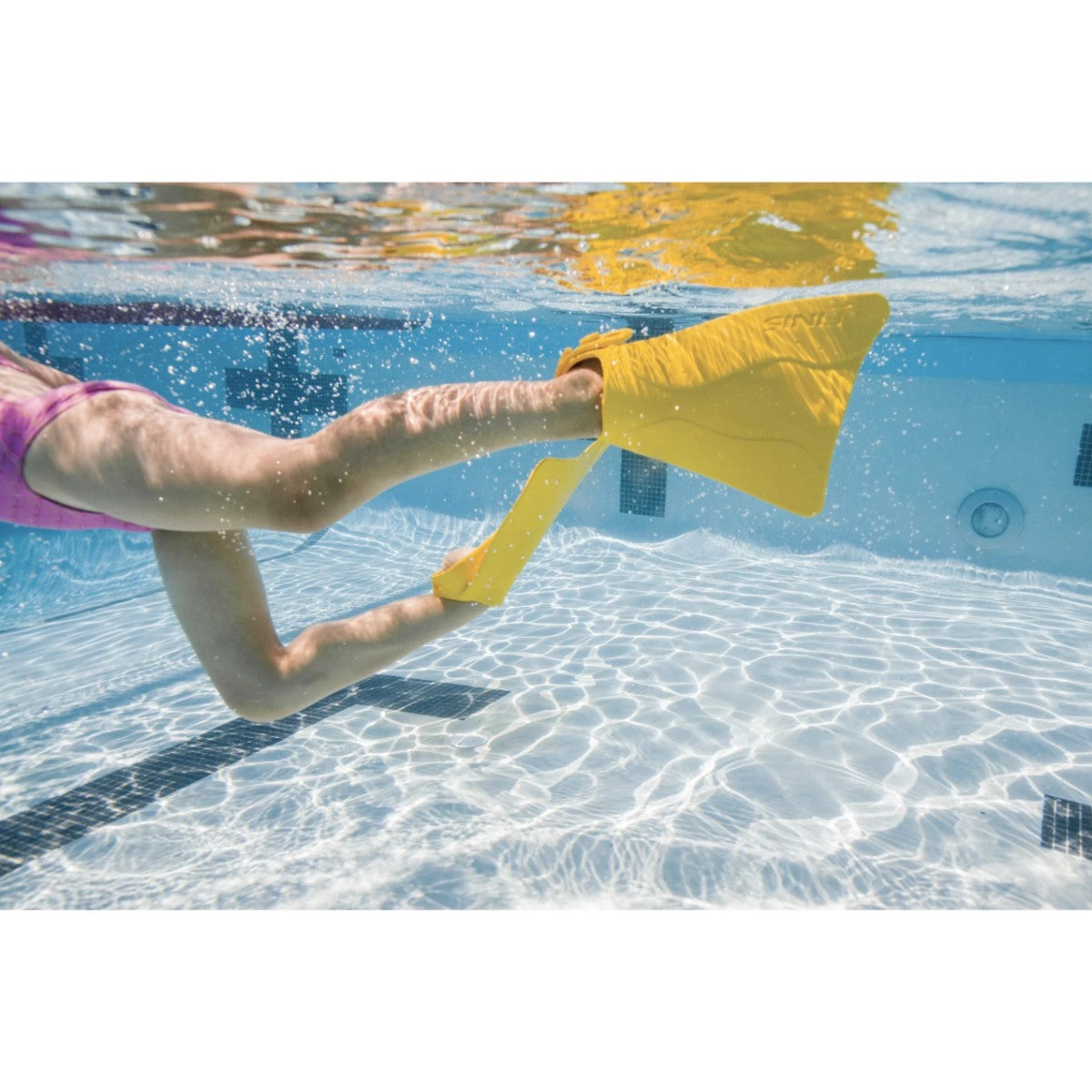 FINIS® Fishtail 2 Fins | Learn-To-Swim Fins