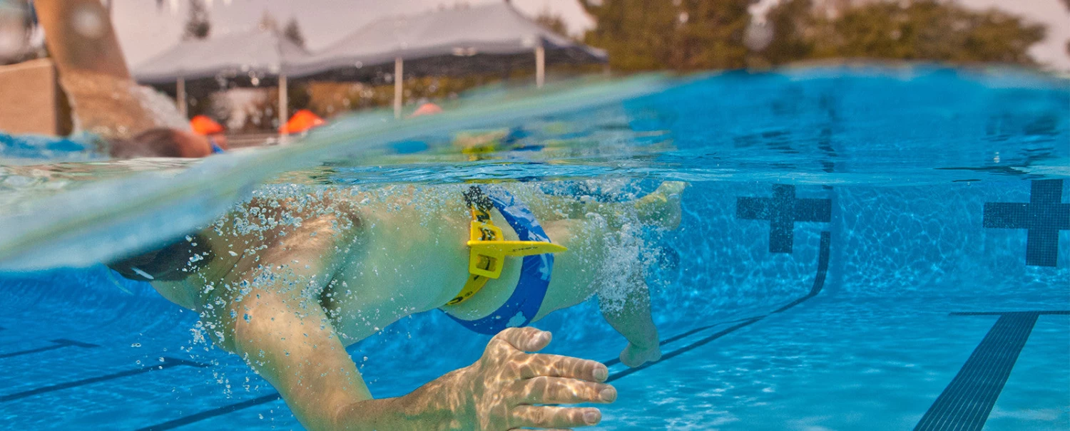 FINIS® Hip Rotation Hydro Hip | Core Strengthening Tool