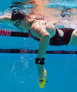 FINIS® Bolster Paddles | Early Vertical Forearm Paddles Technical